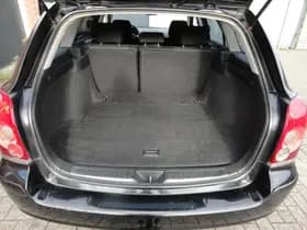 Toyota Avensis thumbnail 12