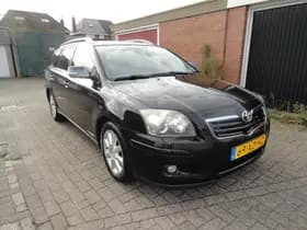 Toyota Avensis thumbnail 3