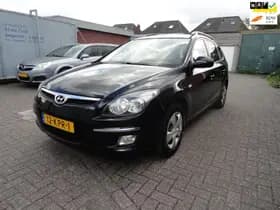 Hyundai i30 thumbnail 2