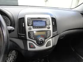 Hyundai i30 thumbnail 17