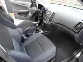 Hyundai i30 thumbnail 10