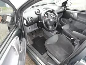 Toyota Aygo thumbnail 8