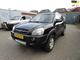 Hyundai Tucson thumbnail 2
