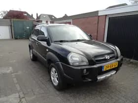 Hyundai Tucson thumbnail 3
