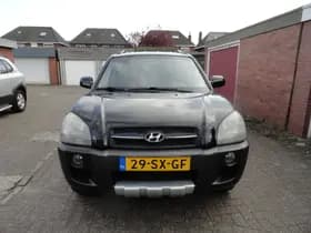 Hyundai Tucson thumbnail 4