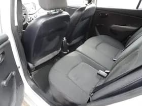 Hyundai i10 thumbnail 9