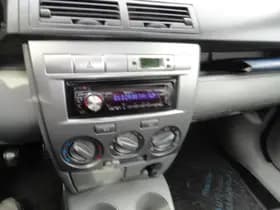 Mazda 2 thumbnail 14