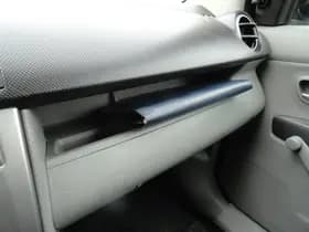 Mazda 2 thumbnail 16