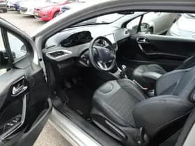 Peugeot 208 thumbnail 8