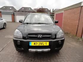 Hyundai Tucson thumbnail 4