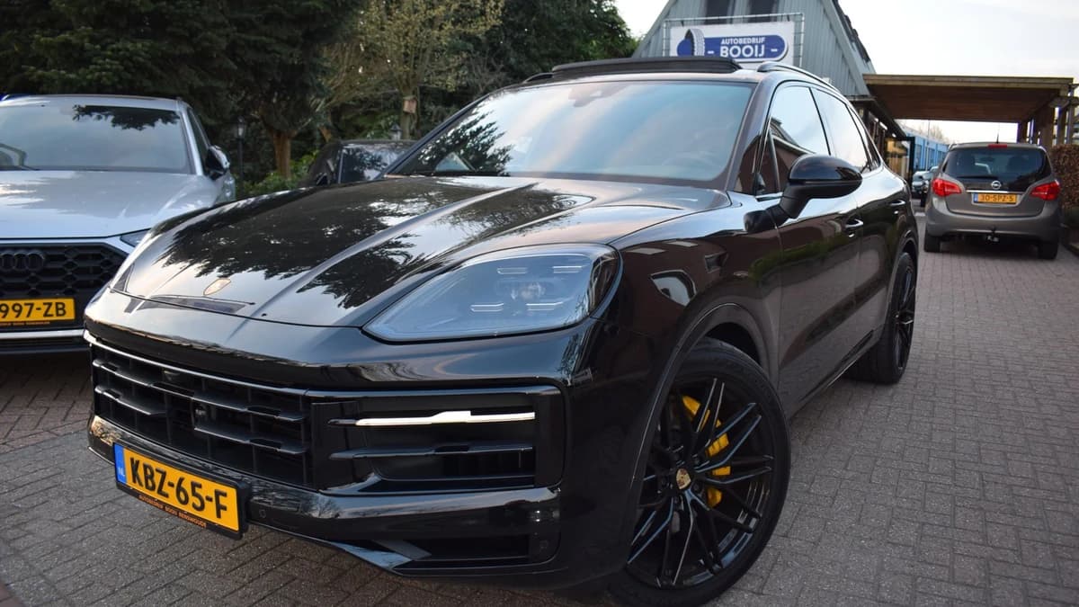 Porsche Cayenne — foto 1