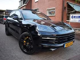 Porsche Cayenne thumbnail 2