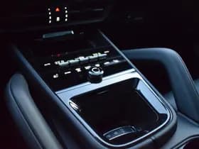 Porsche Cayenne thumbnail 26