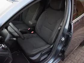 Renault Clio thumbnail 11