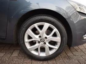 Renault Clio thumbnail 8