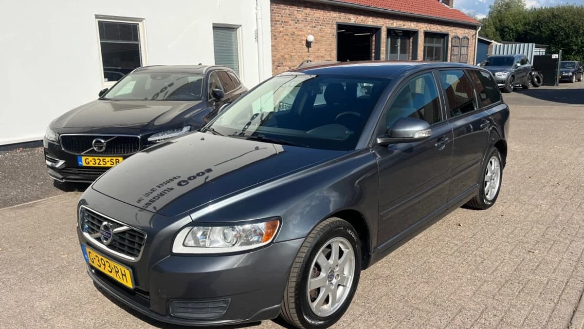 Volvo V50 — foto 1