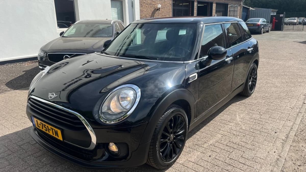 MINI Clubman — foto 1