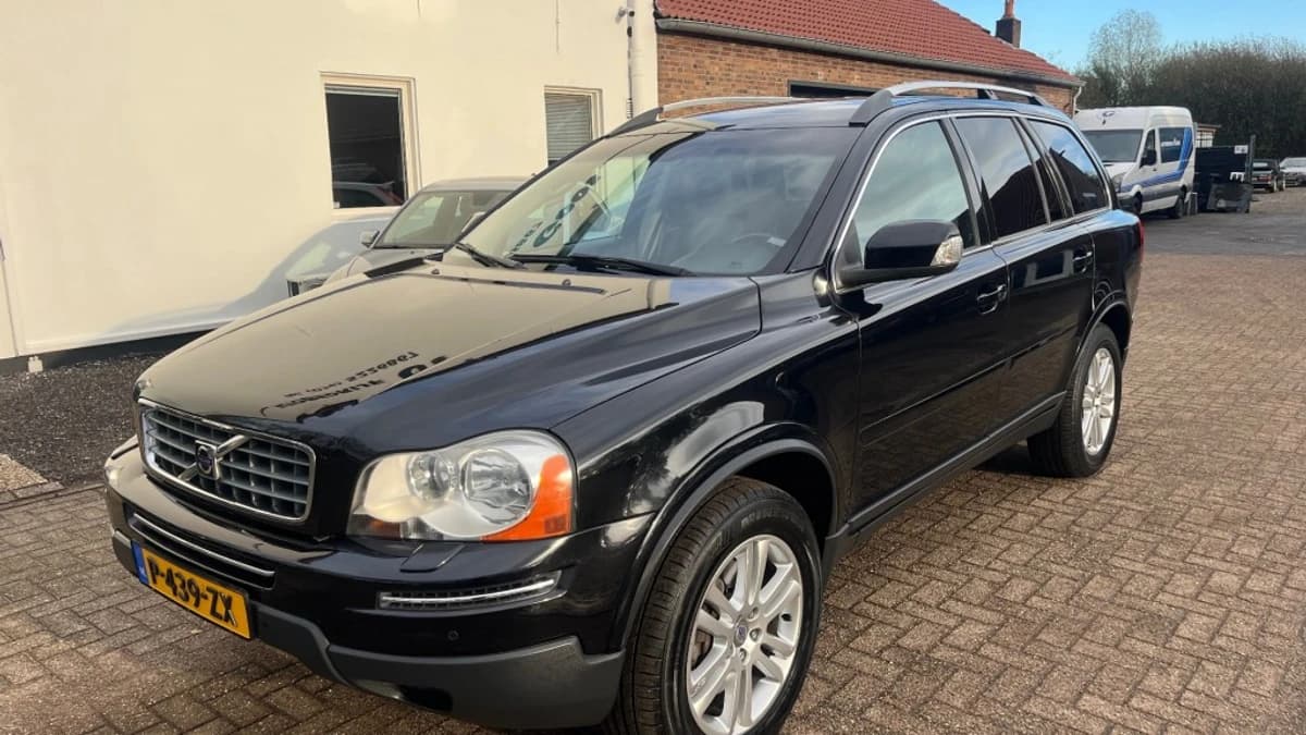 Volvo XC90 — foto 1
