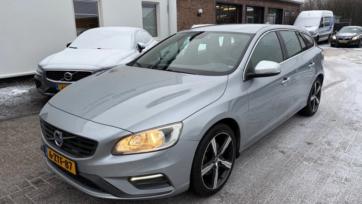 Volvo V60 — foto 1