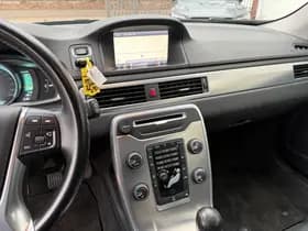 Volvo V70 thumbnail 12