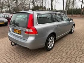 Volvo V70 thumbnail 4