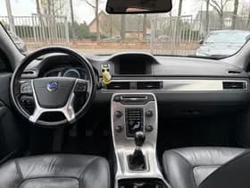 Volvo V70 thumbnail 9