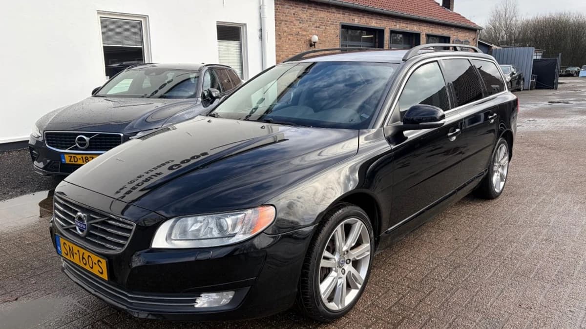 Volvo V70 — foto 1