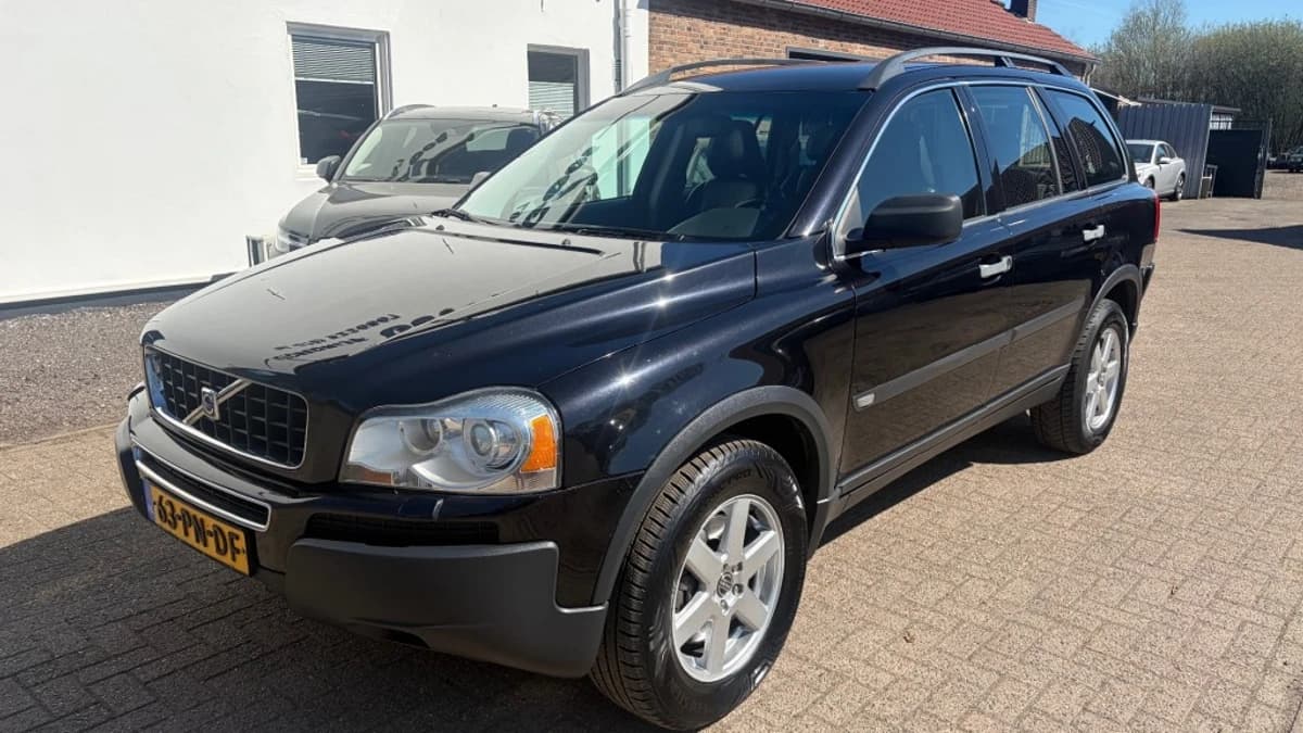 Volvo XC90 — foto 1