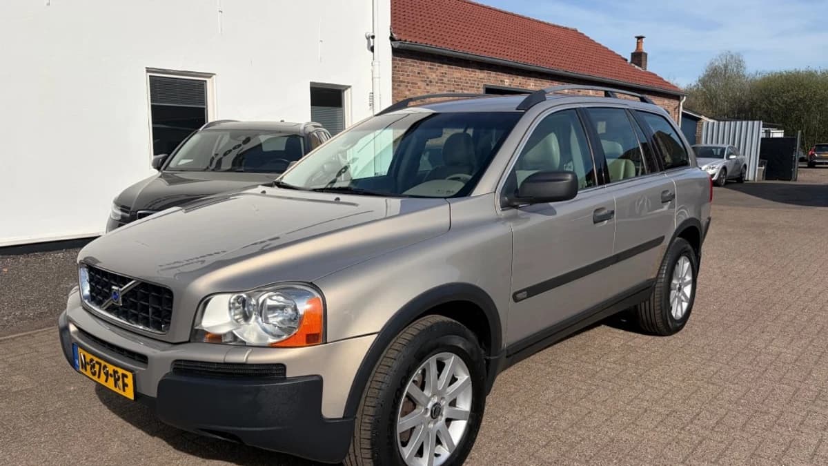 Volvo XC90 — foto 1