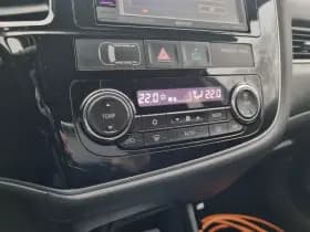Mitsubishi Outlander thumbnail 7