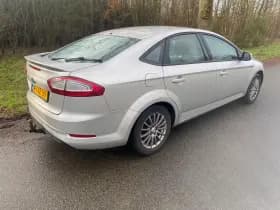 Ford Mondeo thumbnail 2