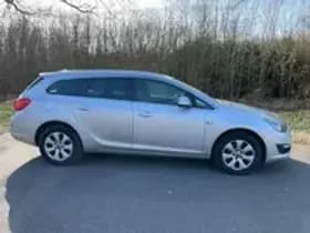 Opel Astra Sports Tourer thumbnail 15