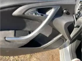 Opel Astra Sports Tourer thumbnail 8