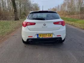 Alfa Romeo Giulietta thumbnail 9