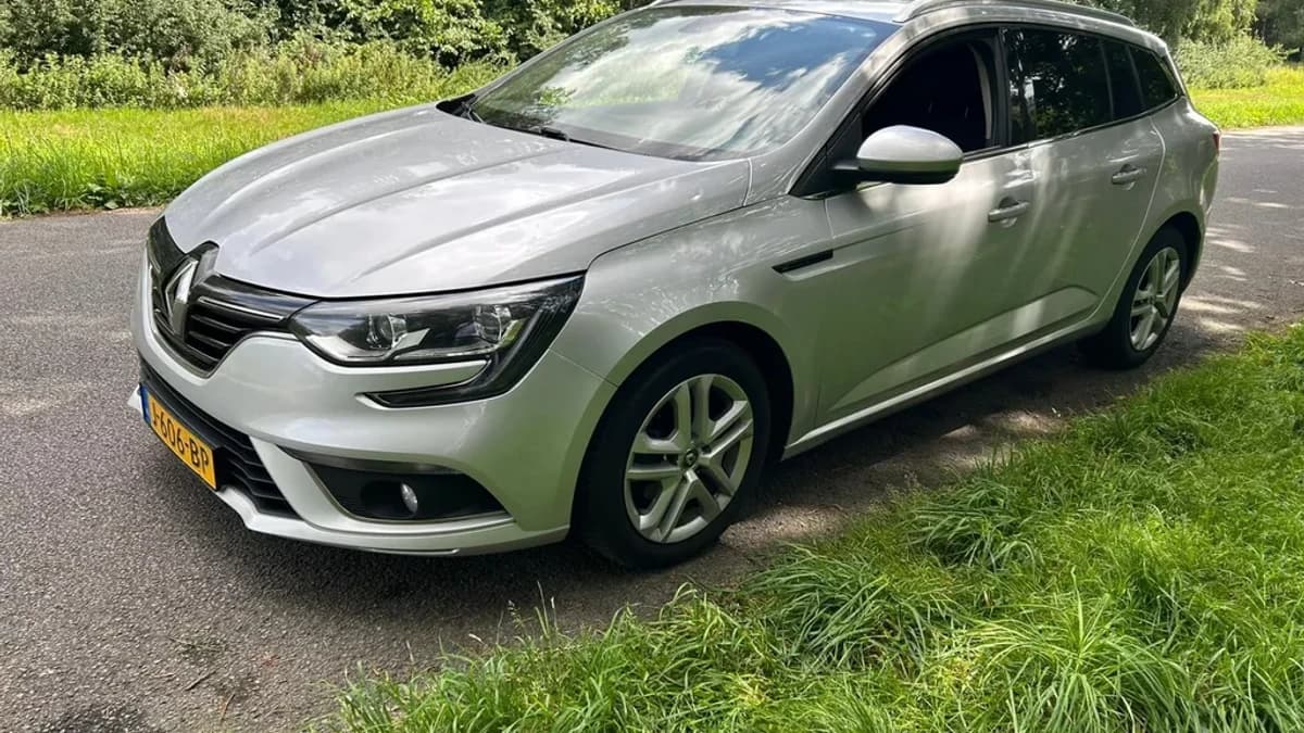Renault Mégane — foto 1