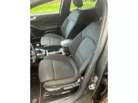 Ford Focus thumbnail 10