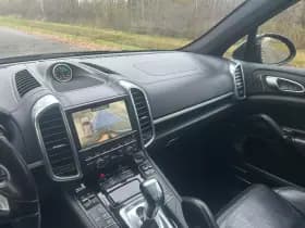 Porsche Cayenne thumbnail 13