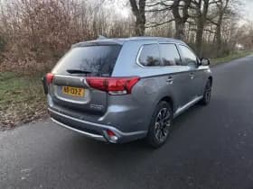 Mitsubishi Outlander thumbnail 6