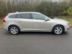 Volvo V60 thumbnail 2