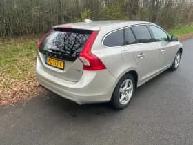Volvo V60 thumbnail 3