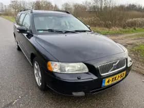 Volvo V70 thumbnail 1