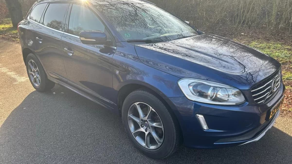 Volvo XC60 — foto 1