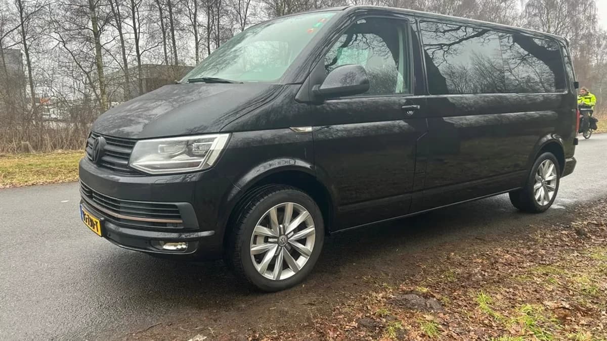 Volkswagen Transporter — foto 1