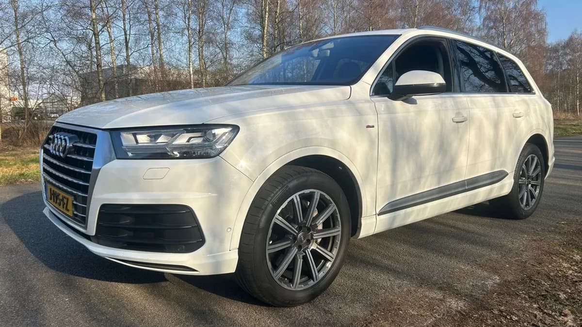 Audi Q7 — foto 1