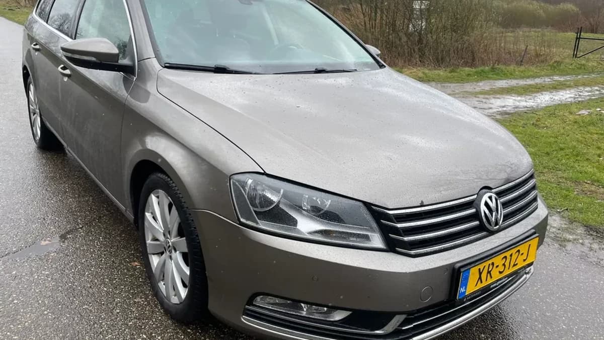 Volkswagen Passat — foto 1