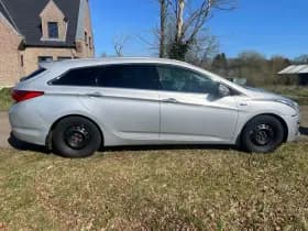 Hyundai i40 thumbnail 3