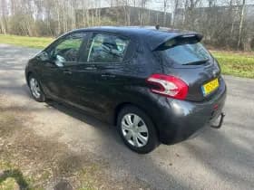Peugeot 208 thumbnail 3