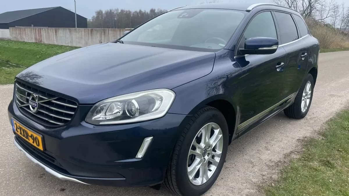 Volvo XC60 — foto 1