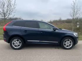 Volvo XC60 thumbnail 3