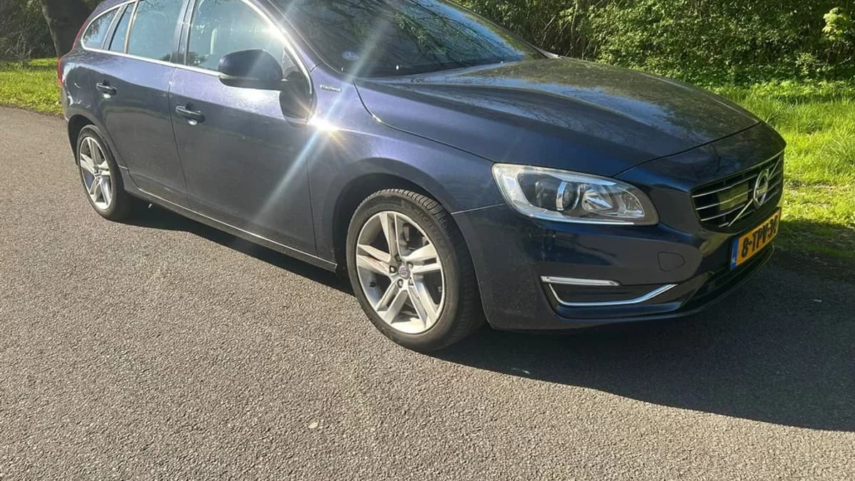 Volvo V60 — foto 1